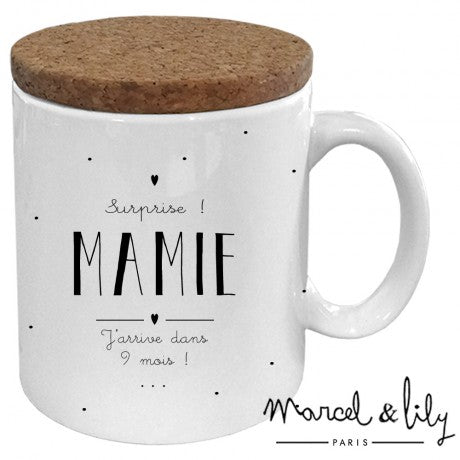 Mug Surprise Mamie J'arrive dans 9 mois